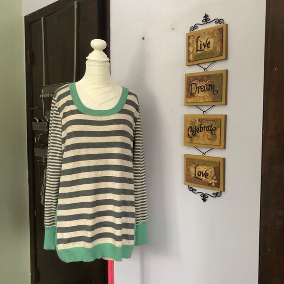 Stripe Sweater - Picture 2 of 6